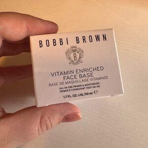 Bobbi Brown Face Base